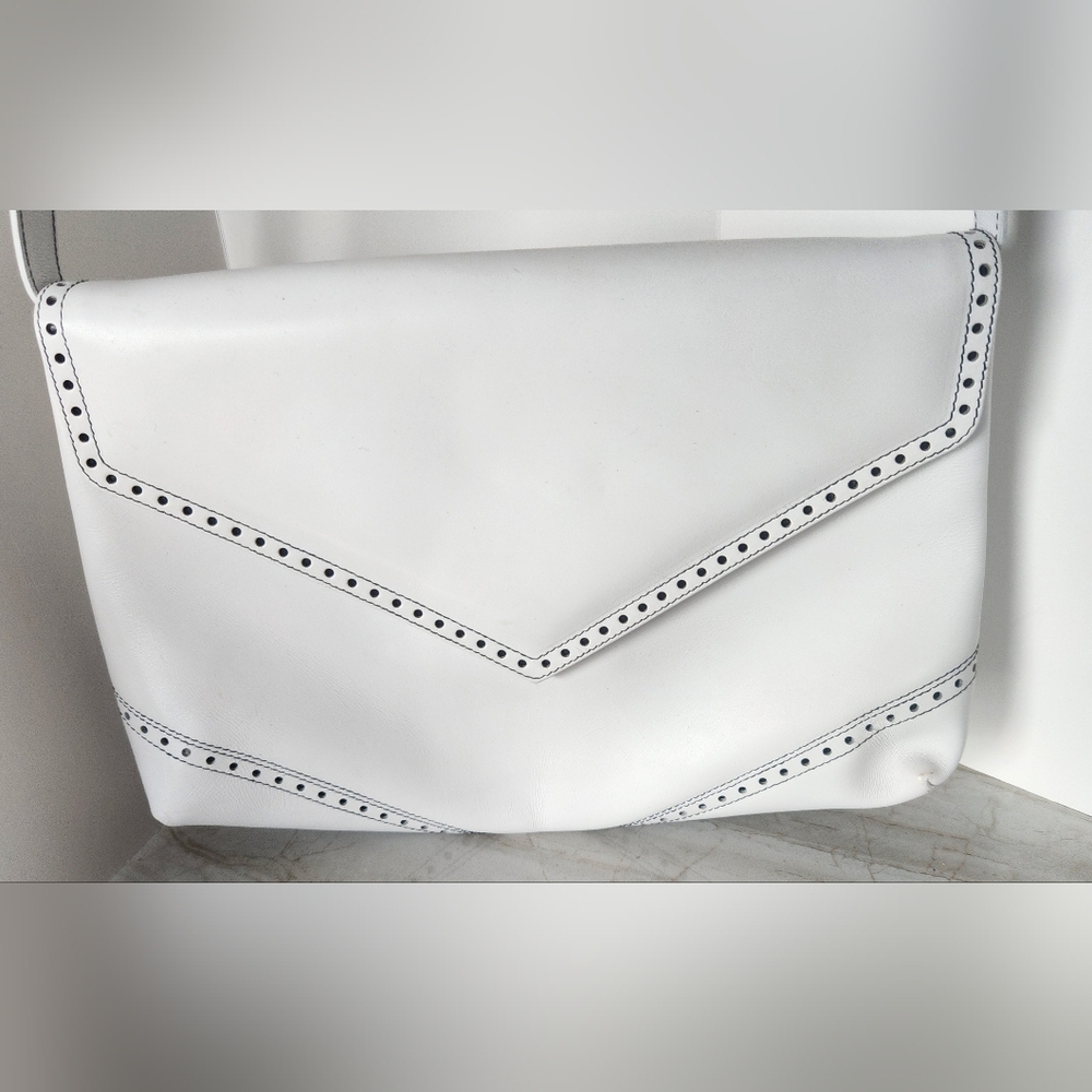VTG Salvatore Ferragamo White Shoulder Bag